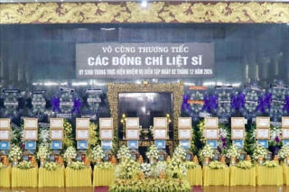 Trang trọng lễ tang 12 liệt sỹ Quân khu 7 hy sinh khi thực hiện diễn tập