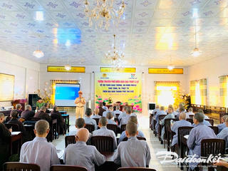 Hơn 200 Tăng, Ni, Phật tử hiến kế đảm bảo an toàn giao thông