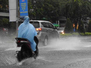 Đà Nẵng tiếp tục cho học sinh nghỉ học do mưa lớn