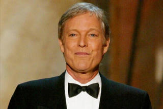 Vĩnh biệt Cha Ralph của "Tiếng chim hót trong bụi mận gai”