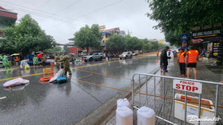 Thái Nguyên: Nước sông Cầu giảm nhưng nhiều khu vực vẫn ngập sâu