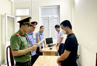 Tổ chức đánh bạc qua hệ thống game bài, nhiều đối tượng bị khởi tố