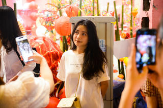 Phố Hàng Mã tấp nập trước thềm Trung thu