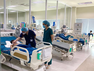 Trẻ mắc cúm B biến chứng nặng gia tăng