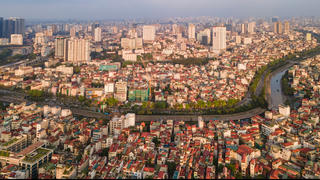 Tái cân bằng thị trường địa ốc