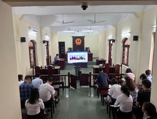 Hải Phòng: Xét xử trực tuyến hai đối tượng mở ‘tiệc’ ma tuý trong quán karaoke