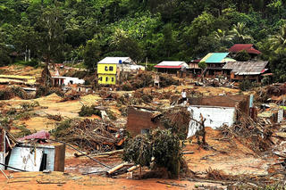 Bộ Xây dựng yêu cầu cấm đường vùng nguy hiểm sạt lở, mưa lũ dâng cao