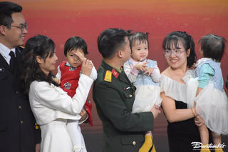 Cuộc hội ngộ đặc biệt của những ‘em bé IVF’