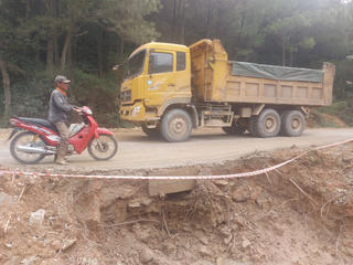 Doanh nghiệp “chây ỳ” sửa đường như đã hứa