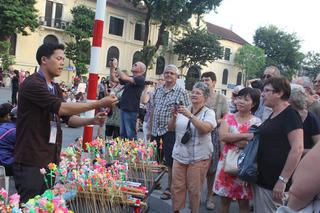 Phố đi bộ ở Hà Nội: Nhiều nhưng vẫn thiếu sức hút