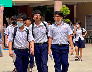 Đề Toán lớp 10 TPHCM: Gia tăng về độ khó so với năm trước