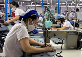 Giám sát làm thêm giờ cho người lao động