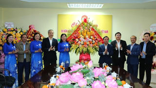 Lãnh đạo tỉnh Thanh Hóa chúc mừng MTTQ tỉnh nhân ngày truyền thống 