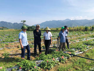 Ưu tiên các nguồn lực, giúp người dân thoát nghèo