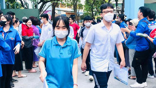 Thí sinh tự tin ‘ẵm’ điểm cao với bài thi môn Tiếng Anh vào lớp 10