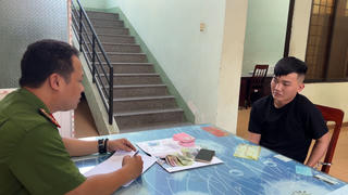 Quảng Ngãi: Bắt thanh niên mua bán ma túy trái phép