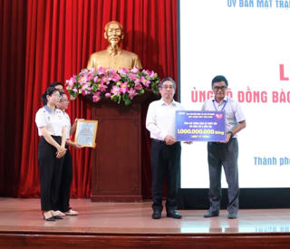 Các cơ quan báo chí TPHCM hỗ trợ đồng bào miền Bắc hàng chục tỉ đồng