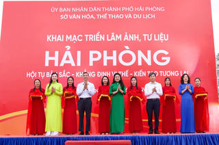 Hải Phòng: Triển lãm ảnh, tư liệu chào mừng sự kiện hợp nhất