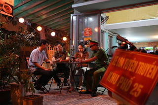 TP Hồ Chí Minh: Tăng cường hỗ trợ người dân góp ý dự thảo sửa đổi Hiến pháp qua VNeID