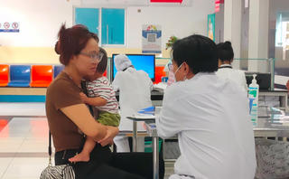 Bệnh sởi, sốt xuất huyết, tay chân miệng đồng loạt tăng