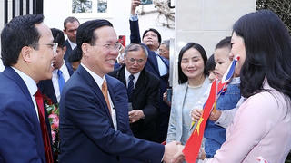 Chủ tịch nước thăm cộng đồng người Việt tại Anh