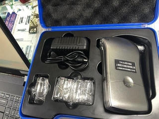 Bát nháo thị trường máy đo nồng độ cồn