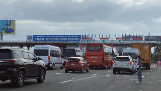 Sau 2 ngày triển khai thu phí không dừng: Hiện tượng ùn ứ giảm rõ nét