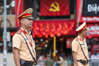 Phân luồng giao thông phục vụ Chương trình nghệ thuật đặc biệt "80 năm Hành trình Độc lập - Tự do - Hạnh Phúc"