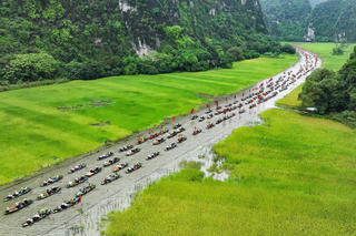 'Săn' ảnh tại Tam Cốc - Tràng An