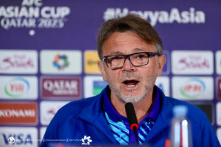 HLV Troussier chia sẻ mục tiêu trước trận đấu với tuyển Indonesia