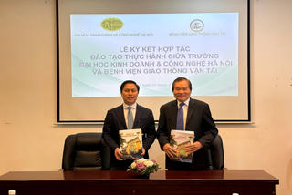 Trường Đại học Kinh doanh và Công nghệ Hà Nội ký kết hợp tác với Bệnh viện Giao thông Vận tải