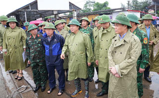 Phó Thủ tướng Trần Hồng Hà kiểm tra công tác phòng, chống bão tại Hải Phòng