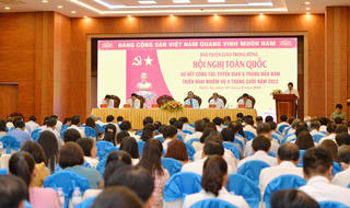 Ngăn chặn, đẩy lùi suy thoái về tư tưởng chính trị, đạo đức, lối sống