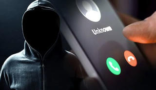 Hà Nội: Cụ bà bị lừa mất 500 triệu đồng chỉ sau 1 cuộc điện thoại