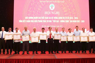 Người cao tuổi đồng hành xây dựng hệ thống chính trị ở cơ sở vững mạnh