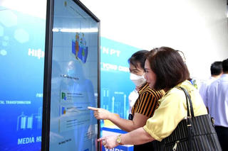 Quảng Ninh phấn đấu trong top đầu về chuyển đổi số toàn diện