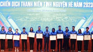 Phát huy tinh thần liên kết, tình nguyện gắn với chuyên môn