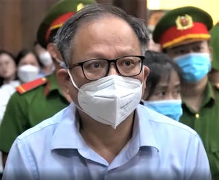 Cựu Phó Bí thư Thường trực Thành ủy TP HCM Tất Thành Cang bị đề nghị từ 8 - 10 năm tù