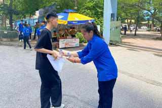 Đồng hành cùng thí sinh