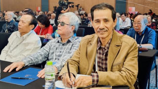 Nhà phê bình Bùi Việt Thắng: Có nụ mừng nụ...