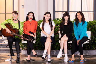 Lưu Hương Giang trải lòng chuyện không hoà hợp với con gái, H'Hen Niê xúc động kể về gia đình