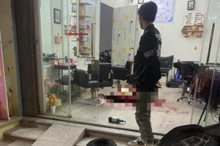 Bắc Ninh: Án mạng kinh hoàng, nam thanh niên đâm gục bạn gái và tình địch