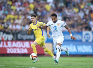 Cuộc đua tại V.League vẫn giằng co