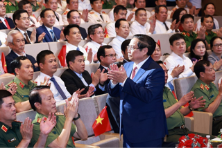 Thủ tướng dự Đại hội Thi đua “Vì an ninh Tổ quốc” lần thứ 9