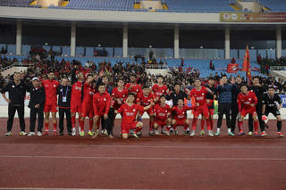 Kết thúc lượt đi V-League 2024-2025: Căng thẳng cuộc đua vô địch và trụ hạng