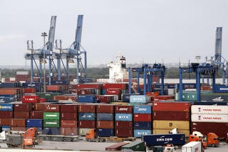 Nhập khẩu phế liệu, sắt thép vào Việt Nam tăng mạnh trong 8 tháng