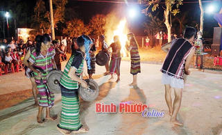 Lễ hội mừng lúa mới của đồng bào S’tiêng
