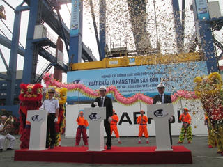 Xuất khẩu lô hàng thủy sản đầu tiên