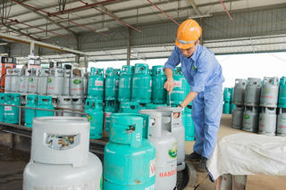 TP HCM: Giá gas tăng 27.000 đồng/bình