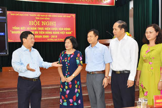 Để hàng Việt chinh phục người Việt